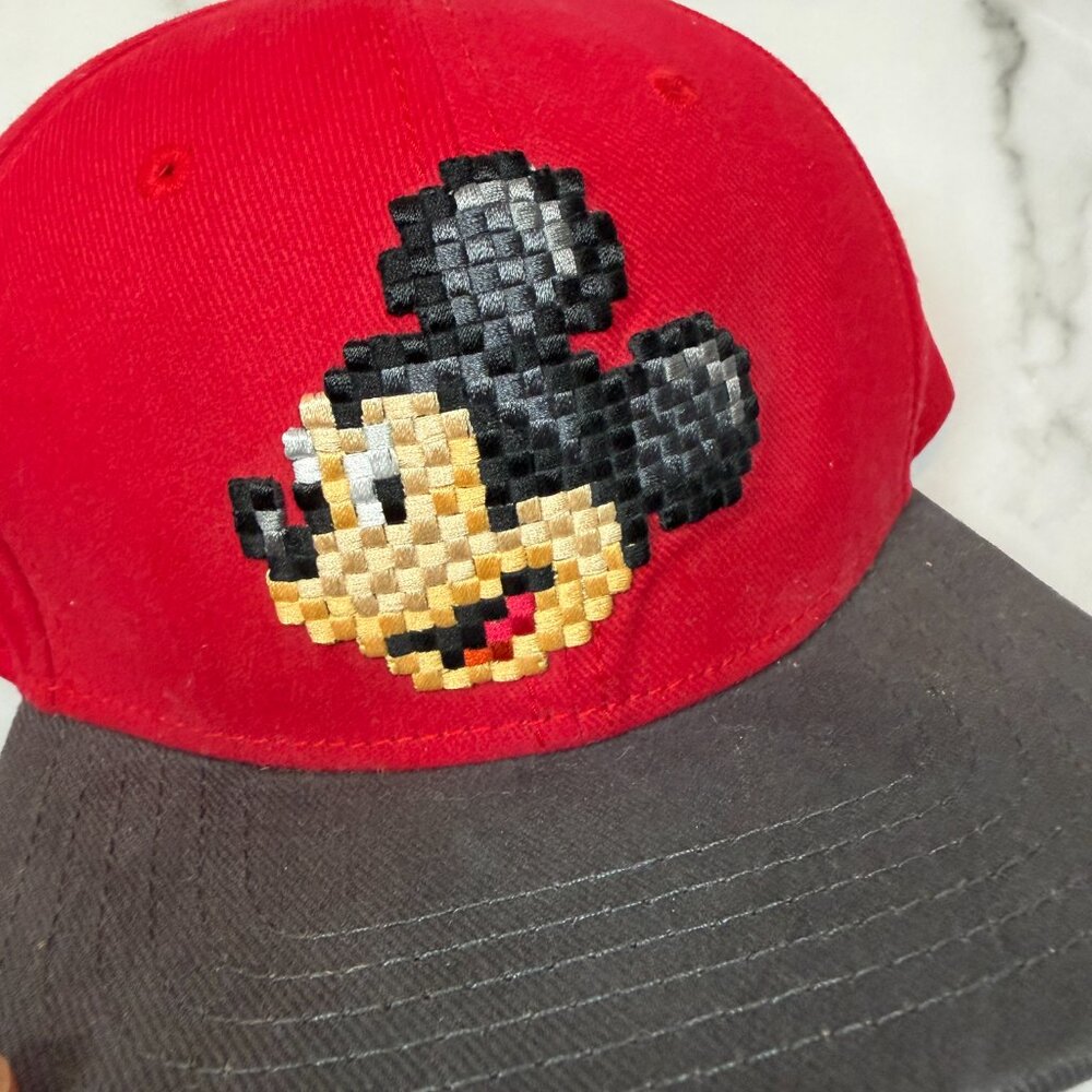 Disney Parks Mickey Mouse Pixel Snapback Hat Kids Youth 55cm Red Black - Picture 2 of 6